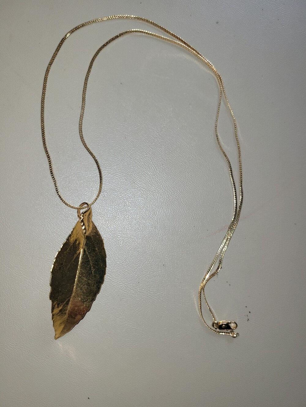 Gold Leaf Pendant Necklace - Women Jewelry - 22"